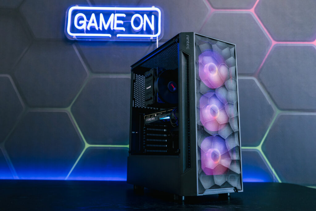 game pc samenstellen in een game ruimte door kooiker
